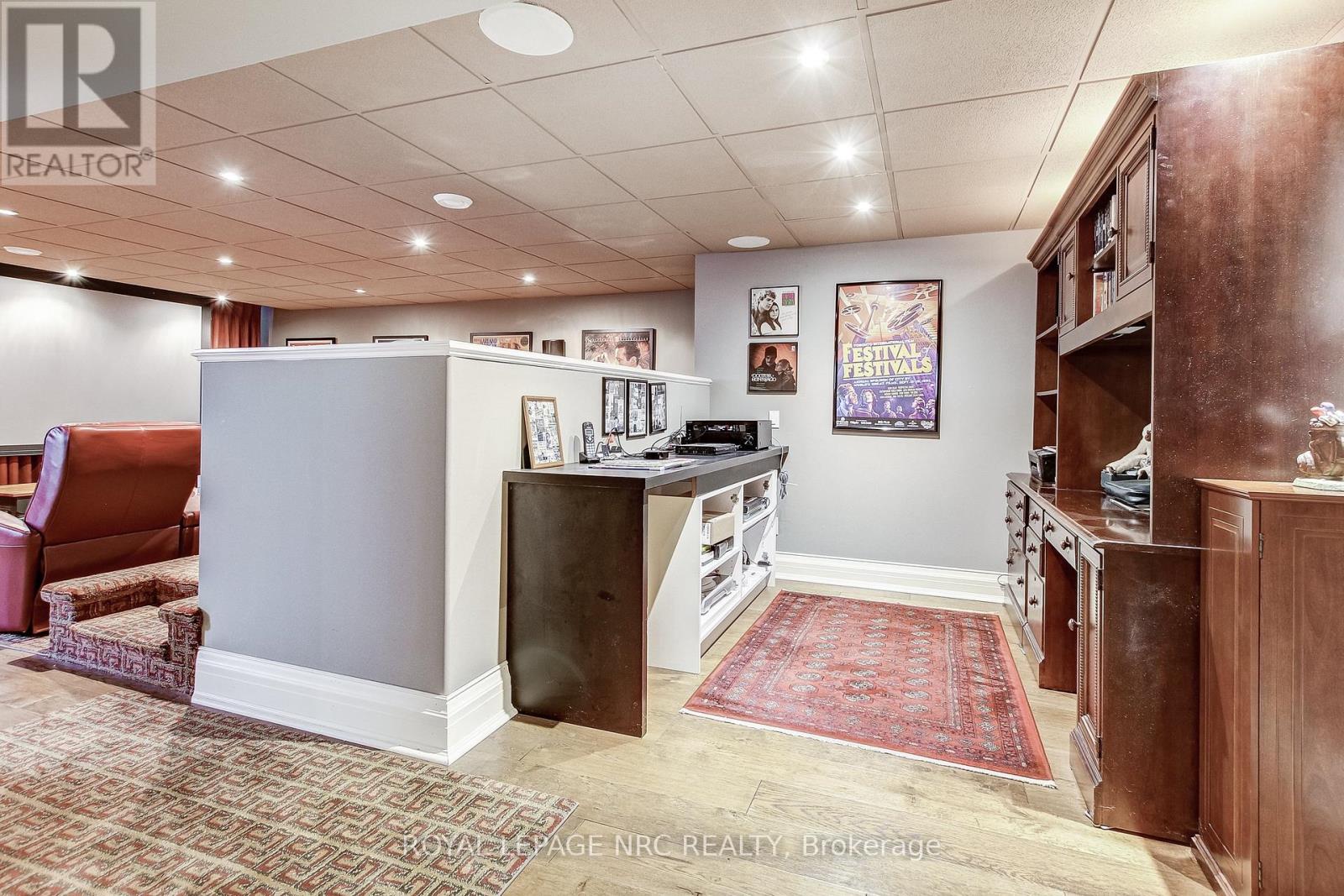 6725 Domenic Crescent, Niagara Falls, Ontario  L2J 4L5 - Photo 28 - X12298461