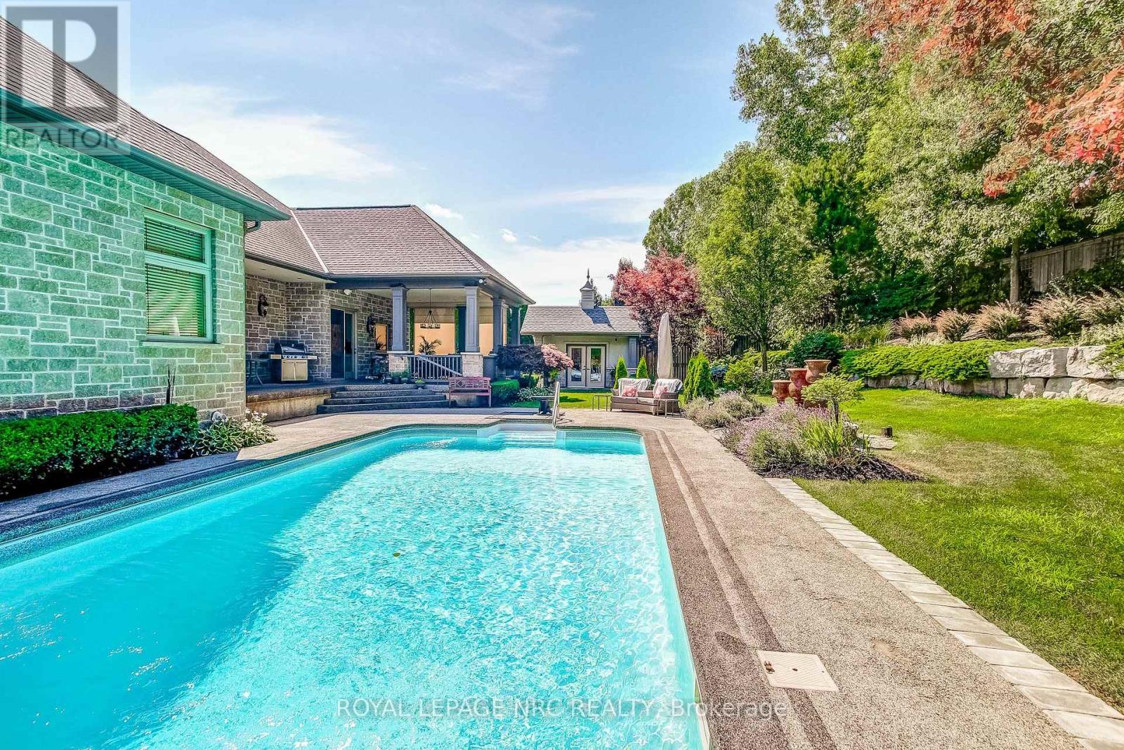 6725 Domenic Crescent, Niagara Falls, Ontario  L2J 4L5 - Photo 37 - X12298461