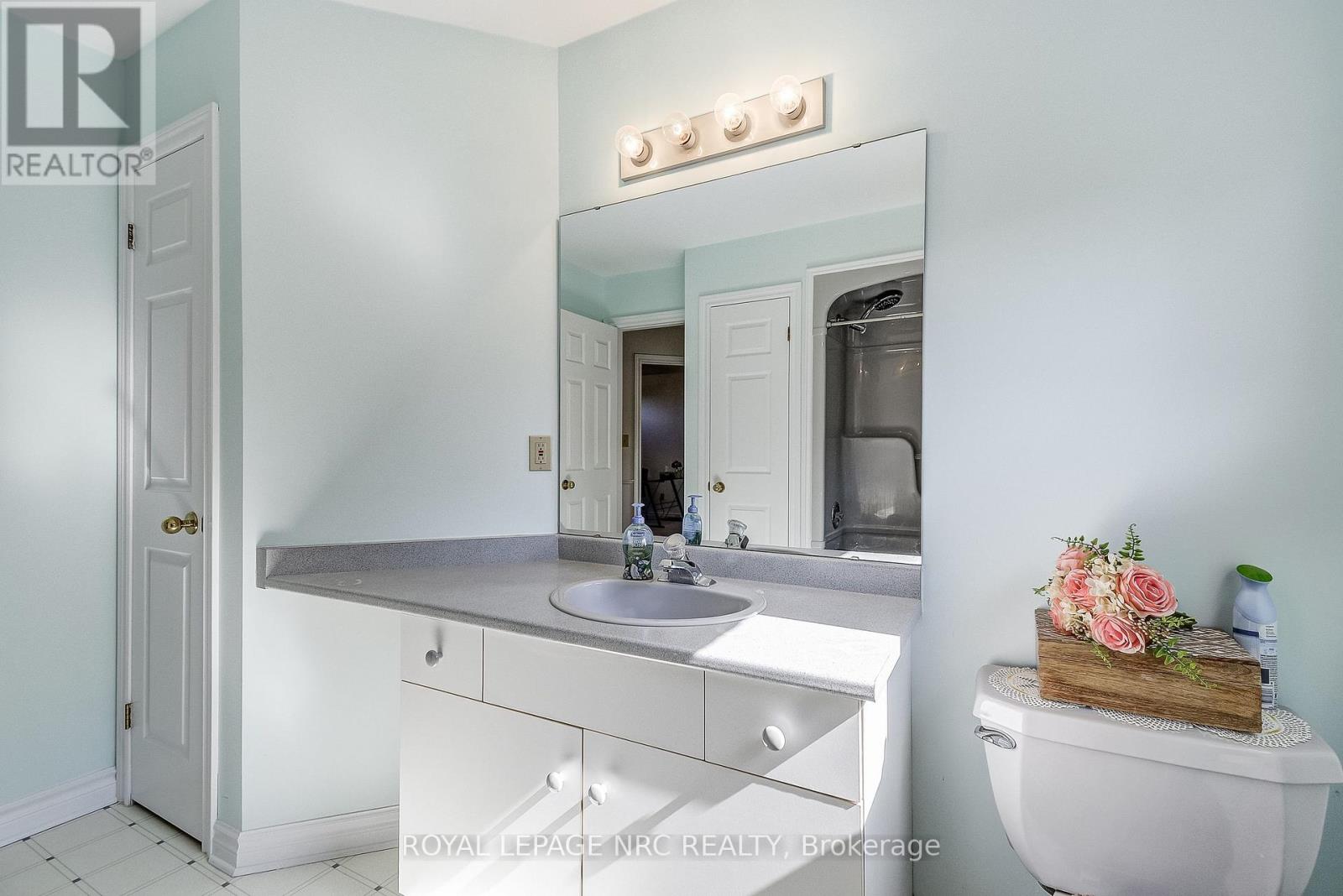 8 Hearth Court, Niagara-On-The-Lake, Ontario  L0S 1J0 - Photo 26 - X12299381