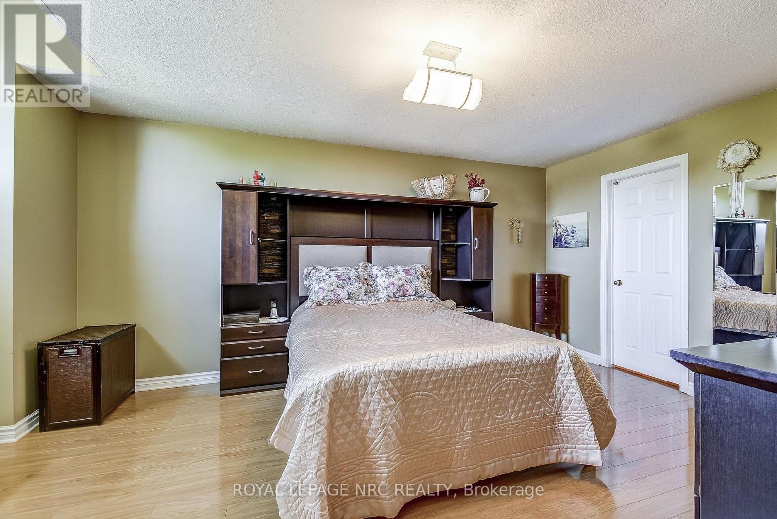 8 Hearth Court, Niagara-On-The-Lake, Ontario  L0S 1J0 - Photo 28 - X12299381