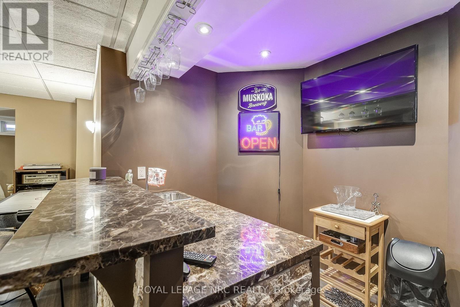 8 Hearth Court, Niagara-On-The-Lake, Ontario  L0S 1J0 - Photo 36 - X12299381