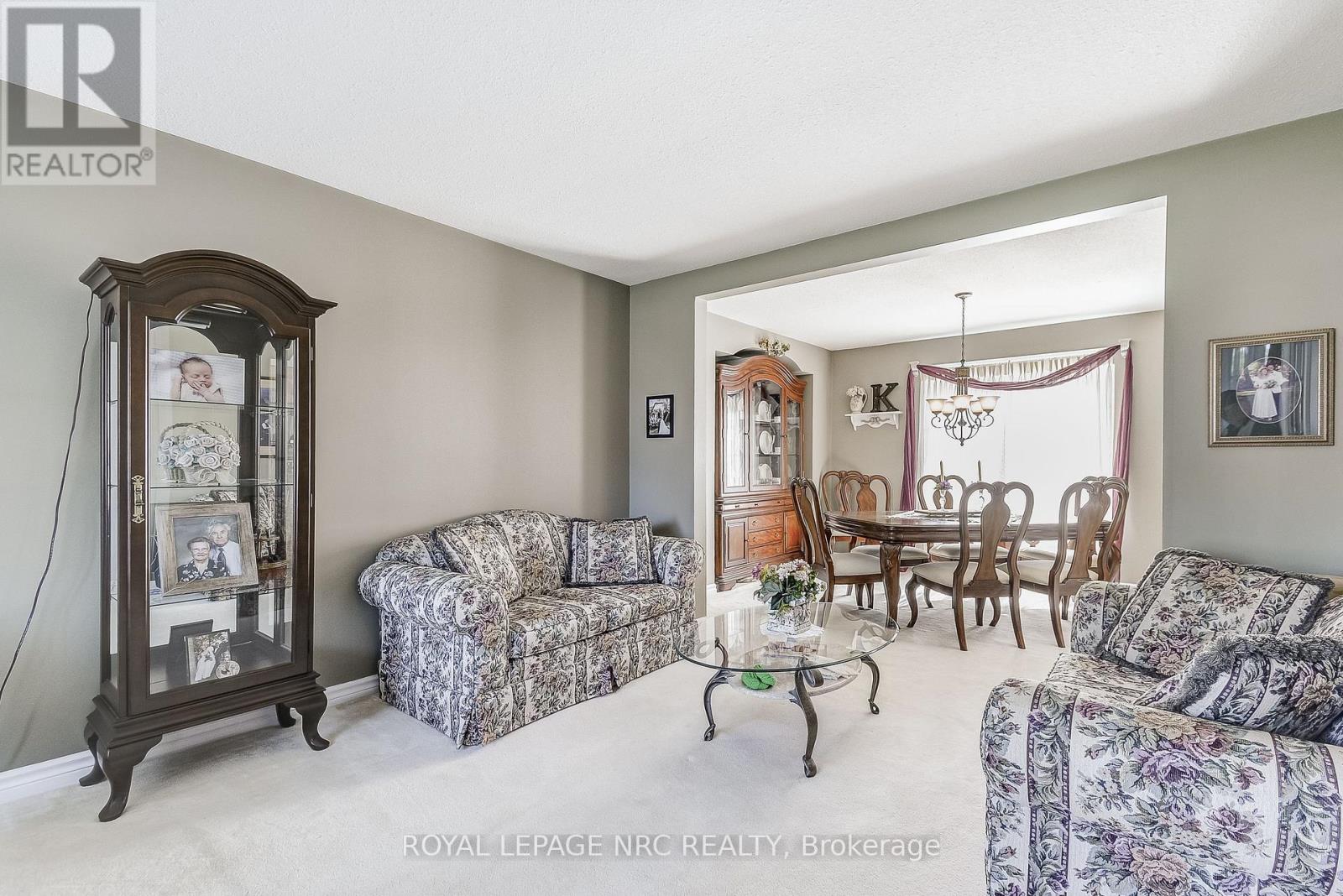 8 Hearth Court, Niagara-On-The-Lake, Ontario  L0S 1J0 - Photo 7 - X12299381