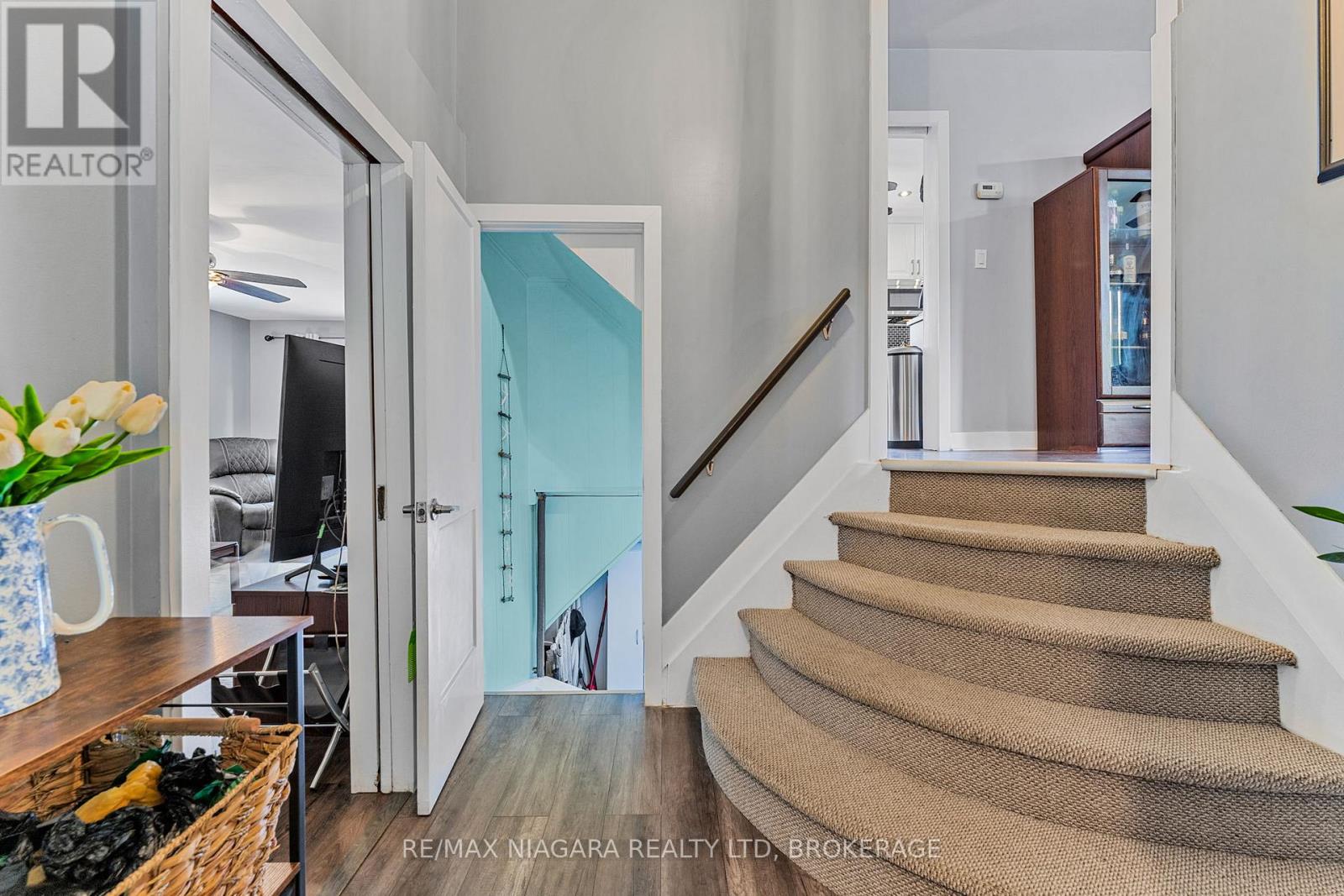 671 Ridge Road N, Fort Erie, Ontario  L0S 1N0 - Photo 4 - X12301610