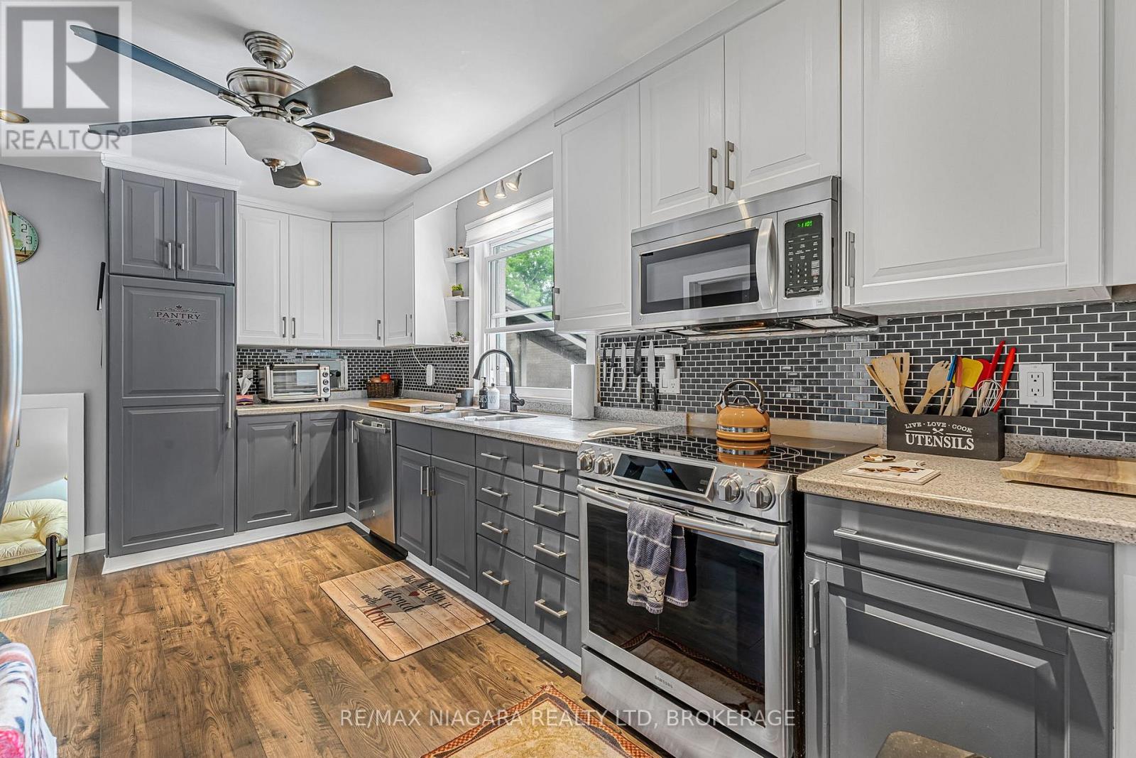 671 Ridge Road N, Fort Erie, Ontario  L0S 1N0 - Photo 9 - X12301610