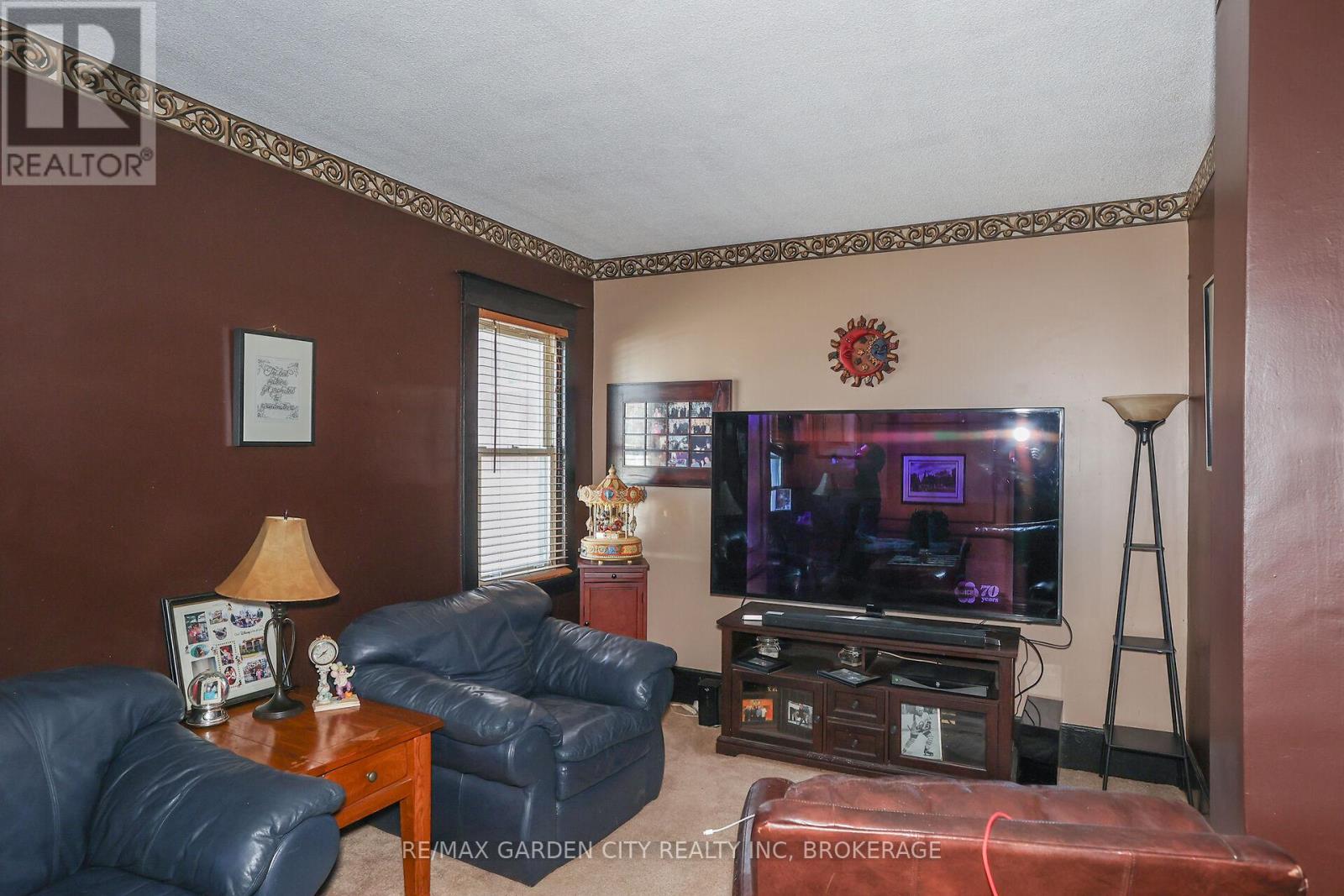 244 Niagara Street, St. Catharines, Ontario  L2M 4V6 - Photo 11 - X12304095