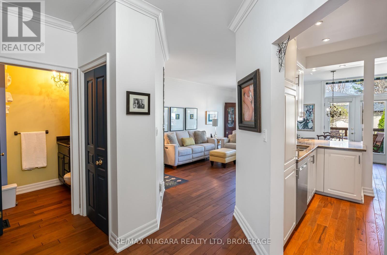 4 - 88 Lakeport Road, St. Catharines, Ontario  L2N 4P8 - Photo 26 - X12305956