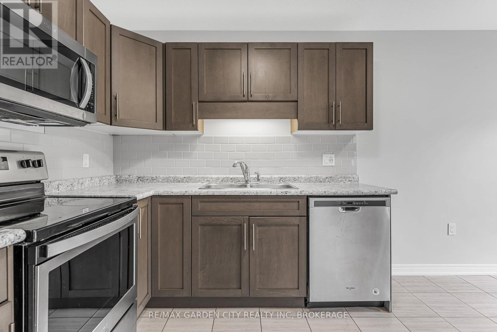 4 - 340 Prospect Point Road N, Fort Erie, Ontario  L0S 1N0 - Photo 13 - X12307410