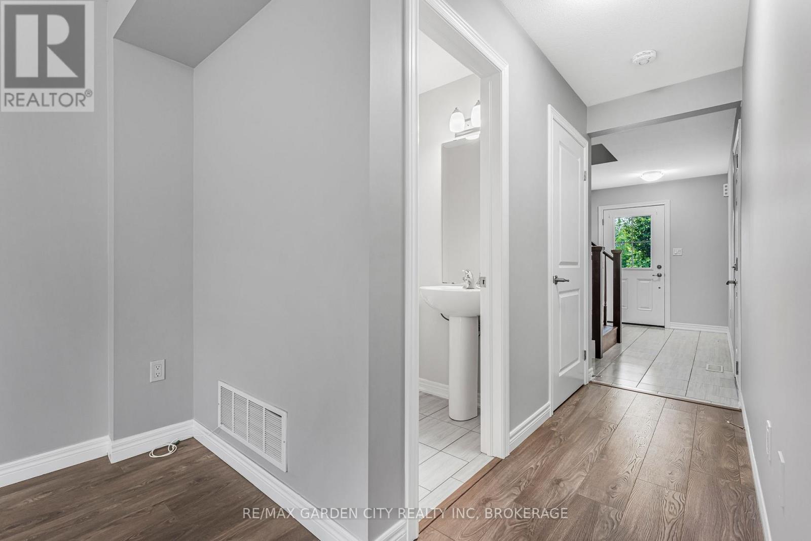 4 - 340 Prospect Point Road N, Fort Erie, Ontario  L0S 1N0 - Photo 6 - X12307410