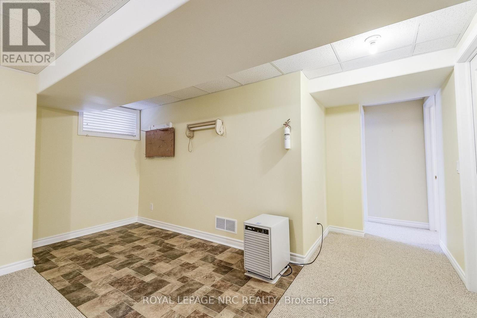 12 - 92 Loretta Drive, Niagara-On-The-Lake, Ontario  L0S 1T0 - Photo 25 - X12307668