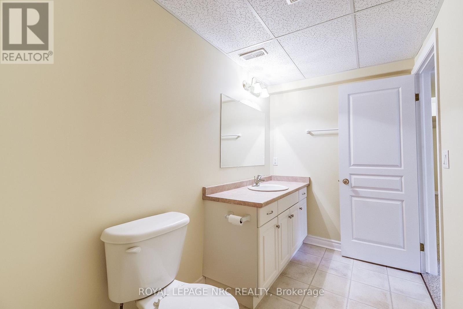 12 - 92 Loretta Drive, Niagara-On-The-Lake, Ontario  L0S 1T0 - Photo 29 - X12307668