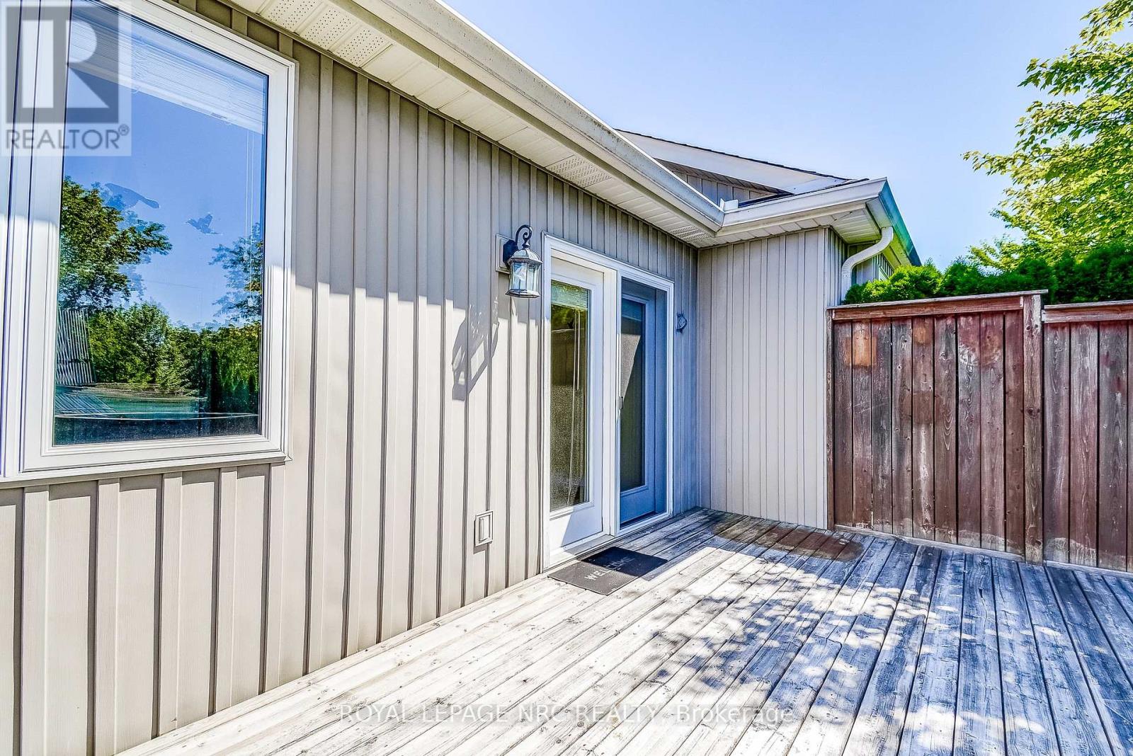 12 - 92 Loretta Drive, Niagara-On-The-Lake, Ontario  L0S 1T0 - Photo 31 - X12307668