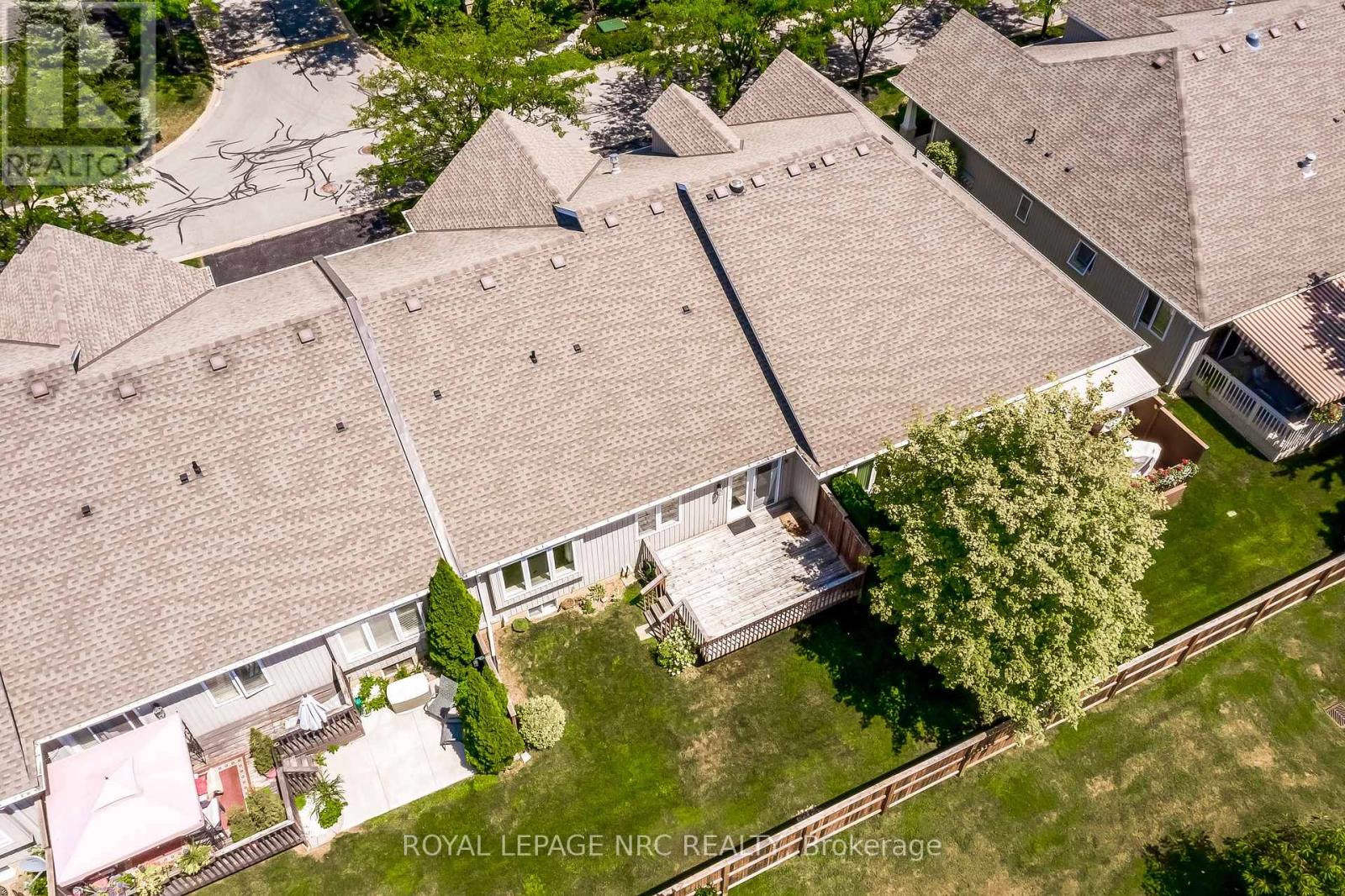 12 - 92 Loretta Drive, Niagara-On-The-Lake, Ontario  L0S 1T0 - Photo 40 - X12307668