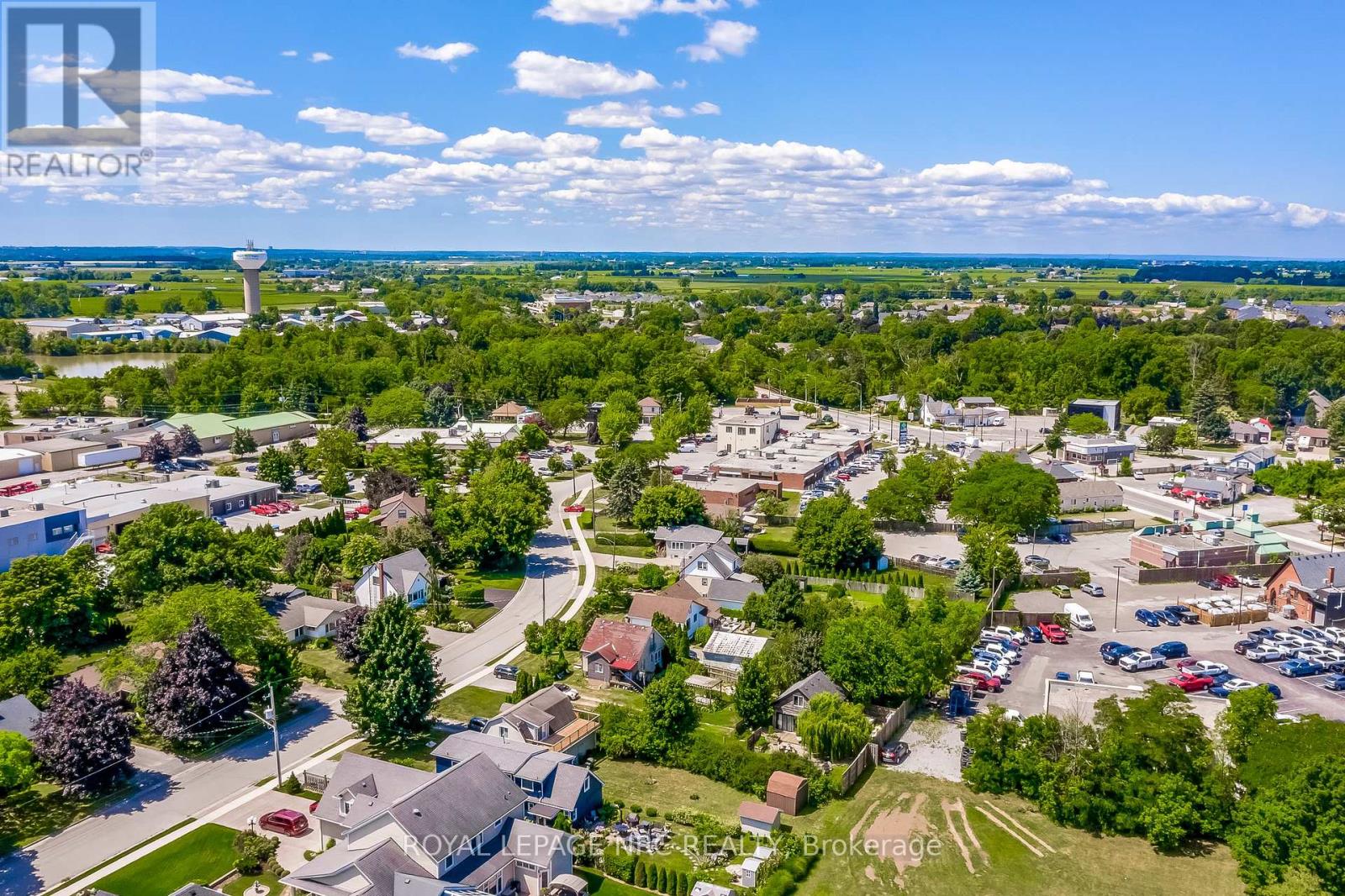 12 - 92 Loretta Drive, Niagara-On-The-Lake, Ontario  L0S 1T0 - Photo 44 - X12307668