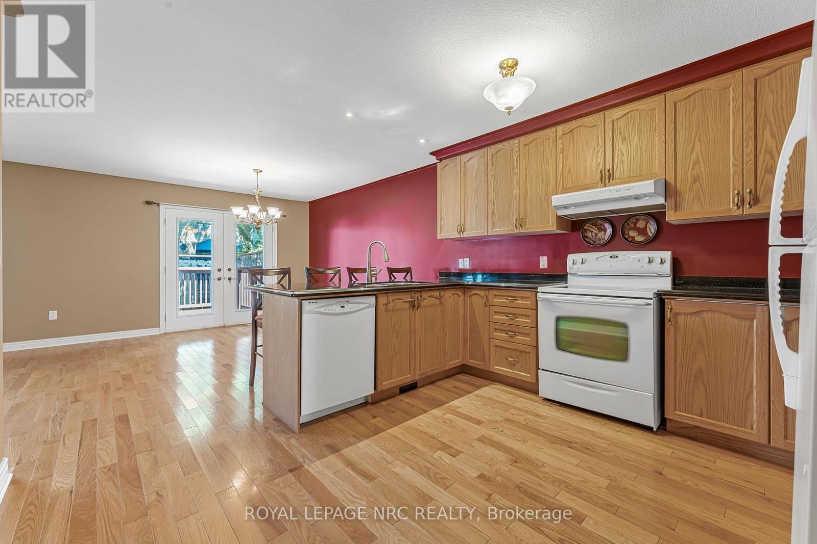 48 Bridgewater Court, Welland, Ontario  L3C 7M6 - Photo 15 - X12307873