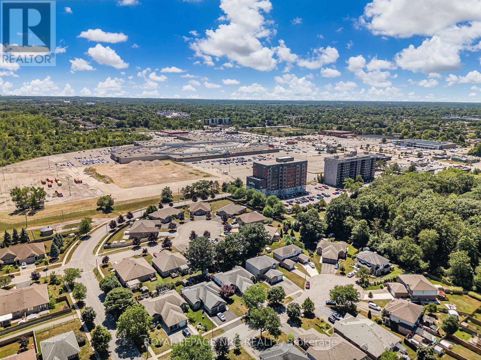 48 Bridgewater Court, Welland, Ontario  L3C 7M6 - Photo 38 - X12307873