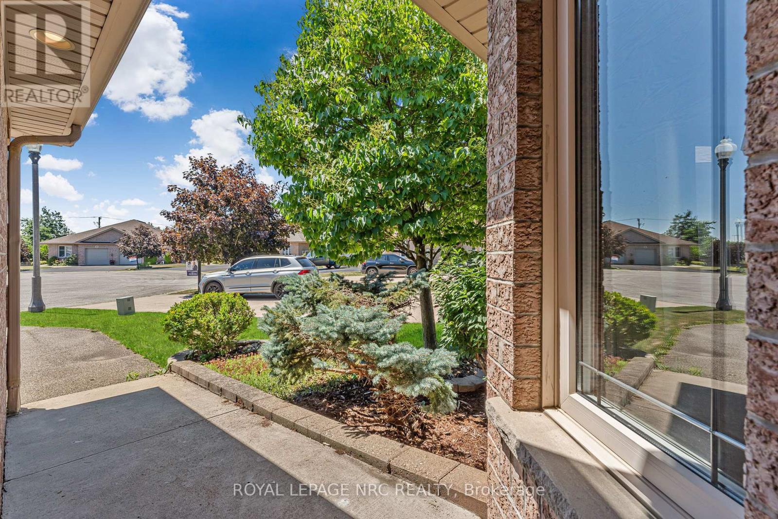 48 Bridgewater Court, Welland, Ontario  L3C 7M6 - Photo 5 - X12307873