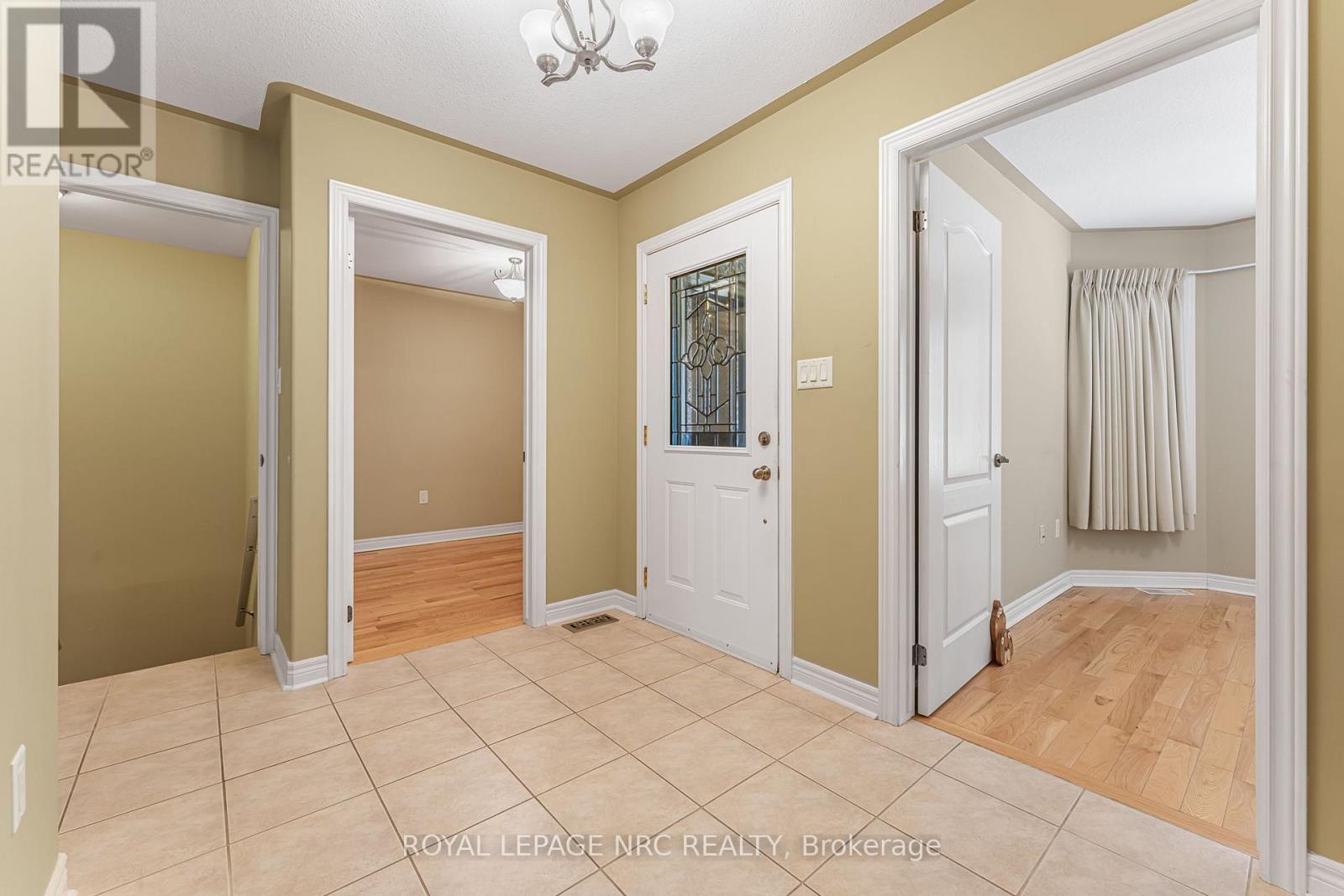 48 Bridgewater Court, Welland, Ontario  L3C 7M6 - Photo 6 - X12307873