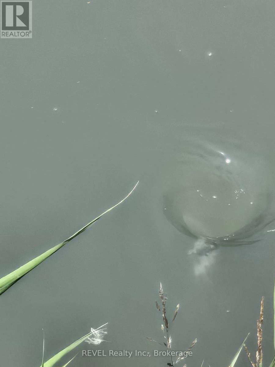 240 Eastchester Avenue, Niagara-On-The-Lake, Ontario  L0S 1J0 - Photo 16 - X12310379