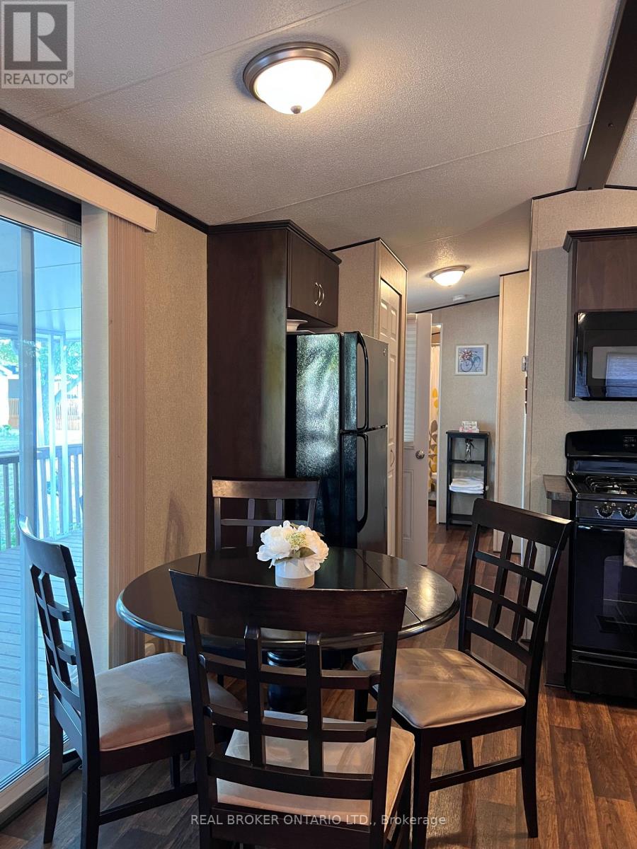 520 - 1501 Line 8 Road, Niagara-On-The-Lake, Ontario  L0S 1L0 - Photo 5 - X12310487