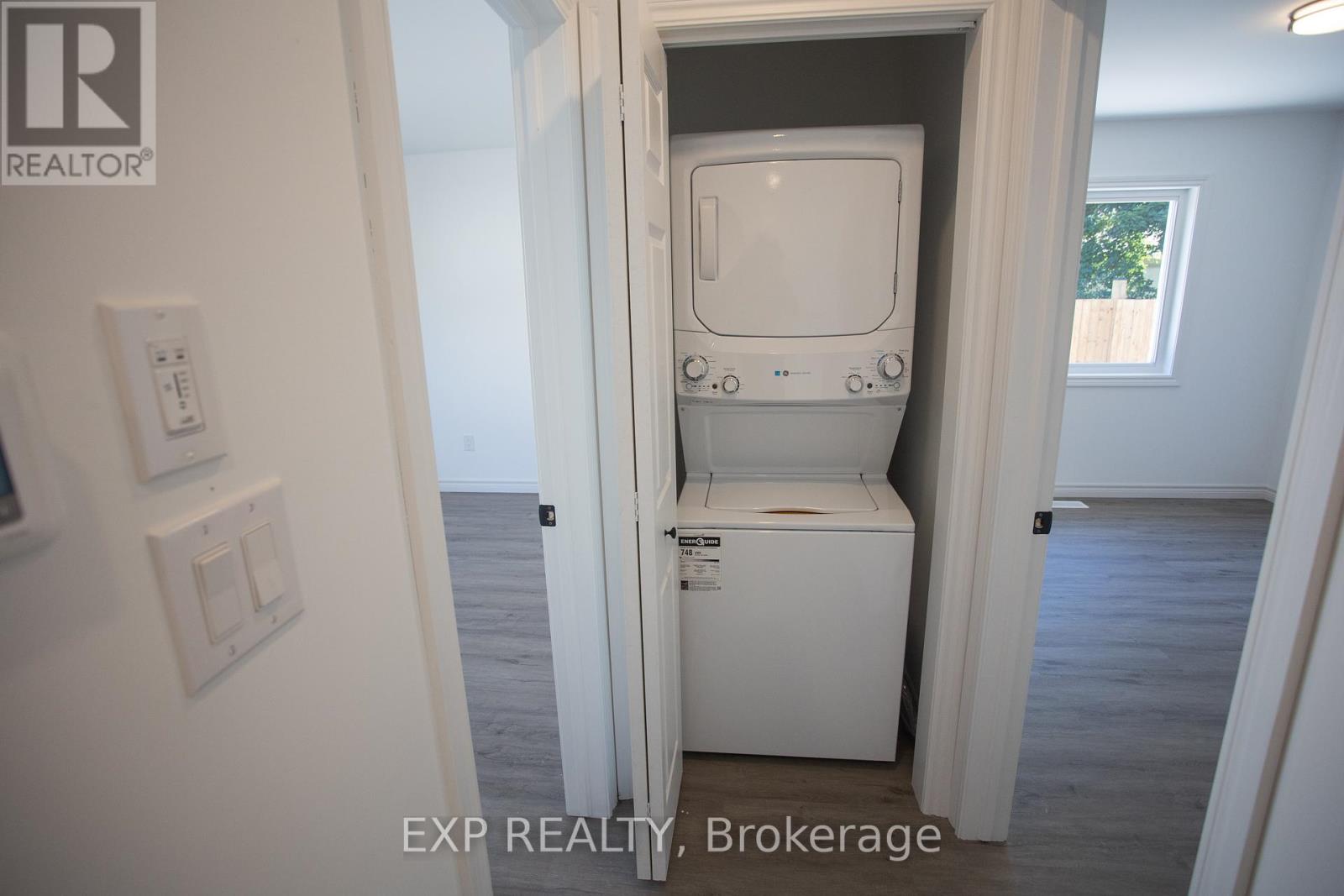 277 Grove Street E, Barrie, Ontario  L4M 2R2 - Photo 12 - S12312231