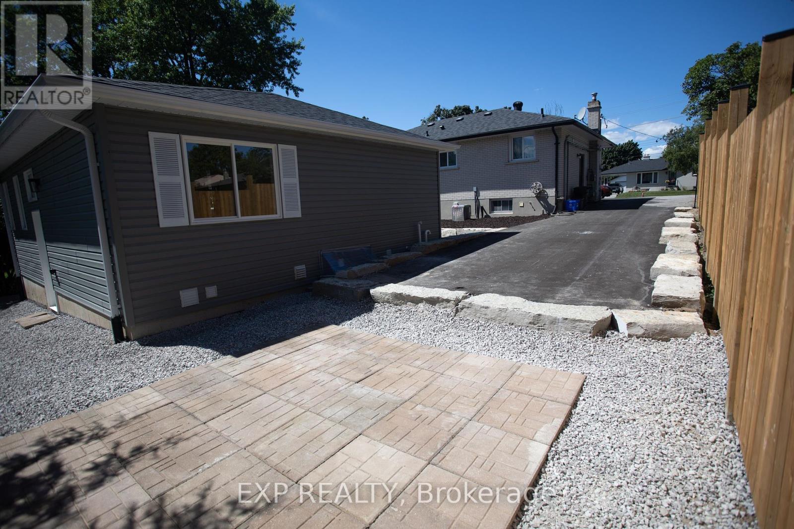 277 Grove Street E, Barrie, Ontario  L4M 2R2 - Photo 26 - S12312231