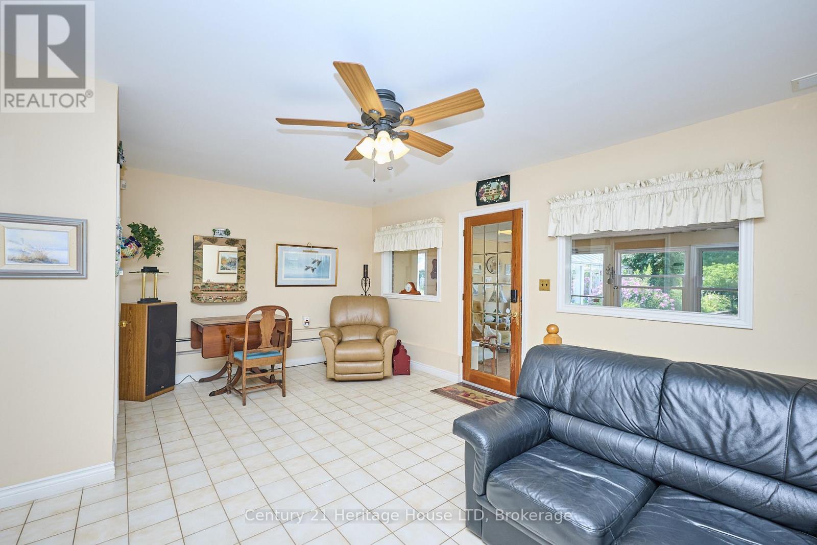 2229 Houck Crescent, Fort Erie, Ontario  L2A 5M4 - Photo 15 - X12313144