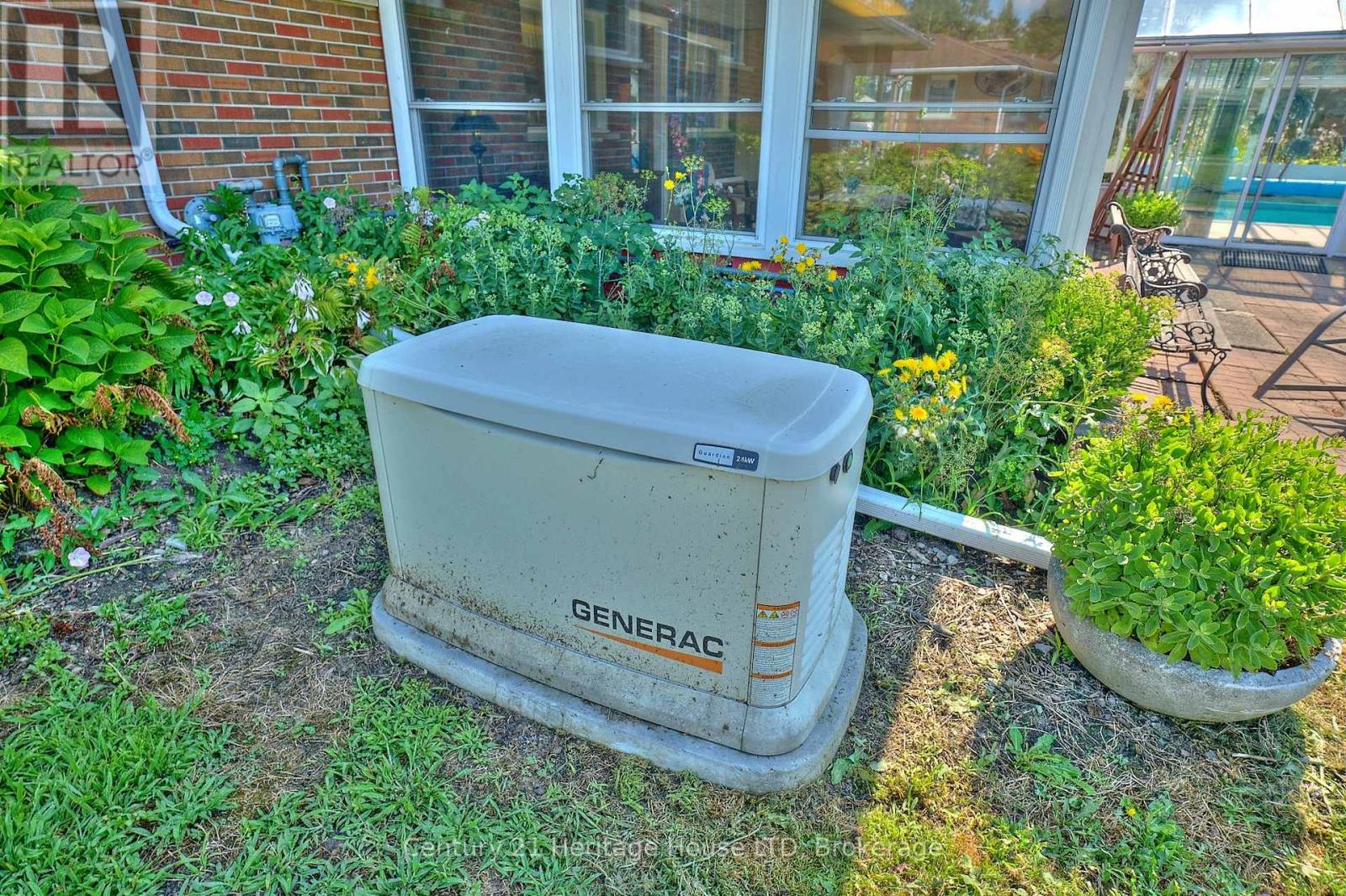 2229 Houck Crescent, Fort Erie, Ontario  L2A 5M4 - Photo 40 - X12313144