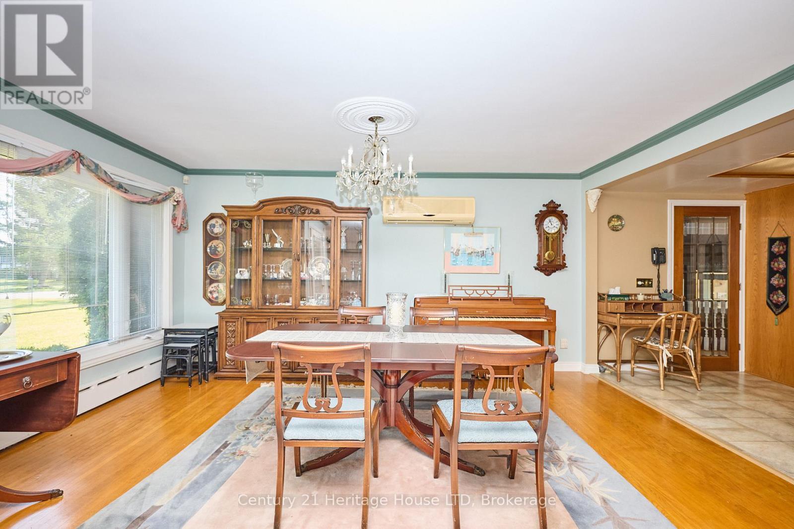 2229 Houck Crescent, Fort Erie, Ontario  L2A 5M4 - Photo 5 - X12313144