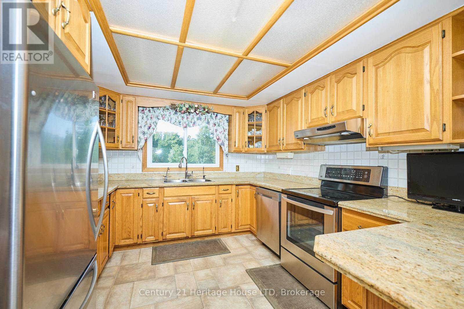 2229 Houck Crescent, Fort Erie, Ontario  L2A 5M4 - Photo 8 - X12313144