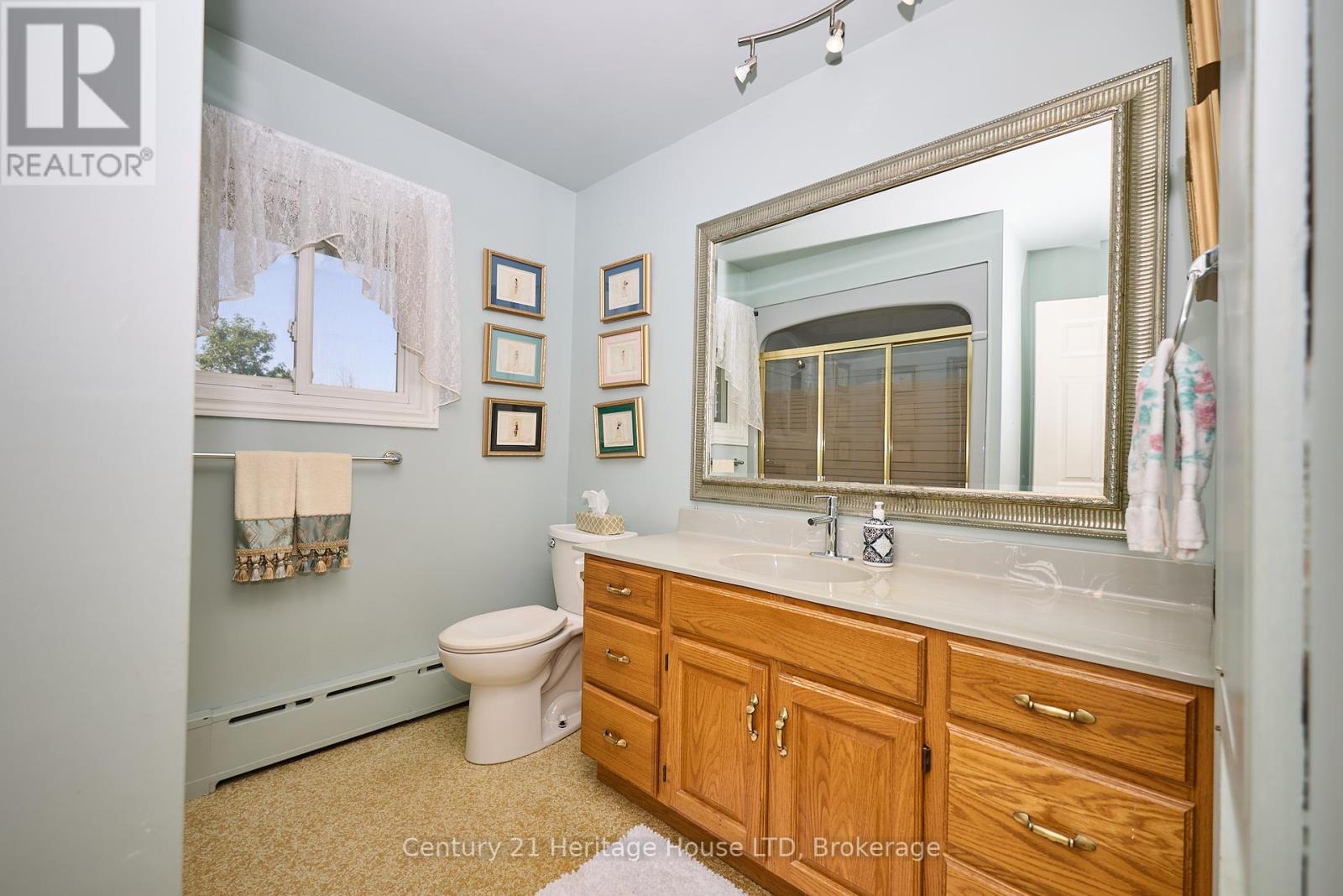 2229 Houck Crescent, Fort Erie, Ontario  L2A 5M4 - Photo 9 - X12313144