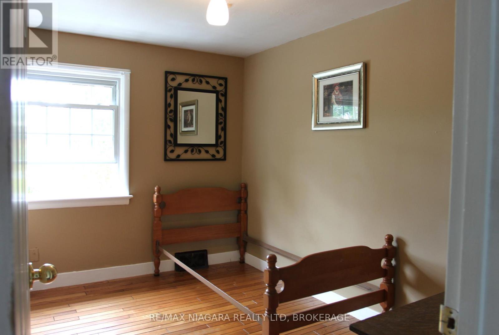 21 Highland Avenue, Fort Erie, Ontario  L2A 2X6 - Photo 28 - X12313299