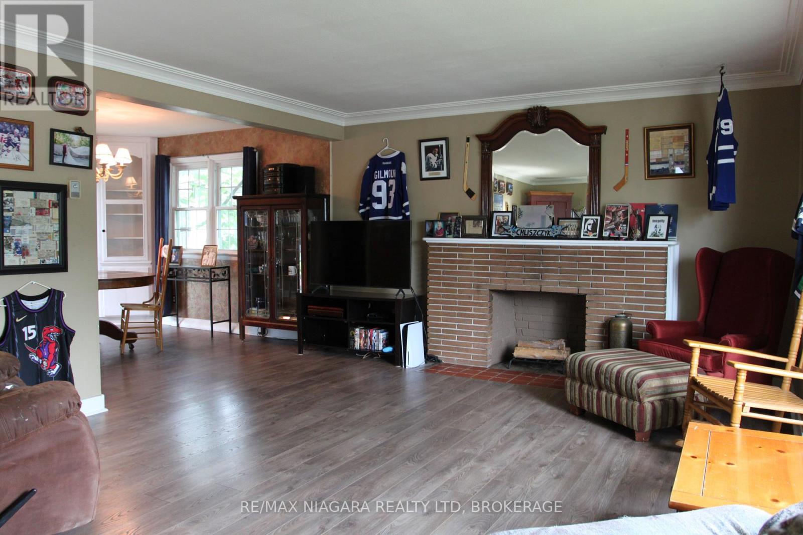 21 Highland Avenue, Fort Erie, Ontario  L2A 2X6 - Photo 8 - X12313299