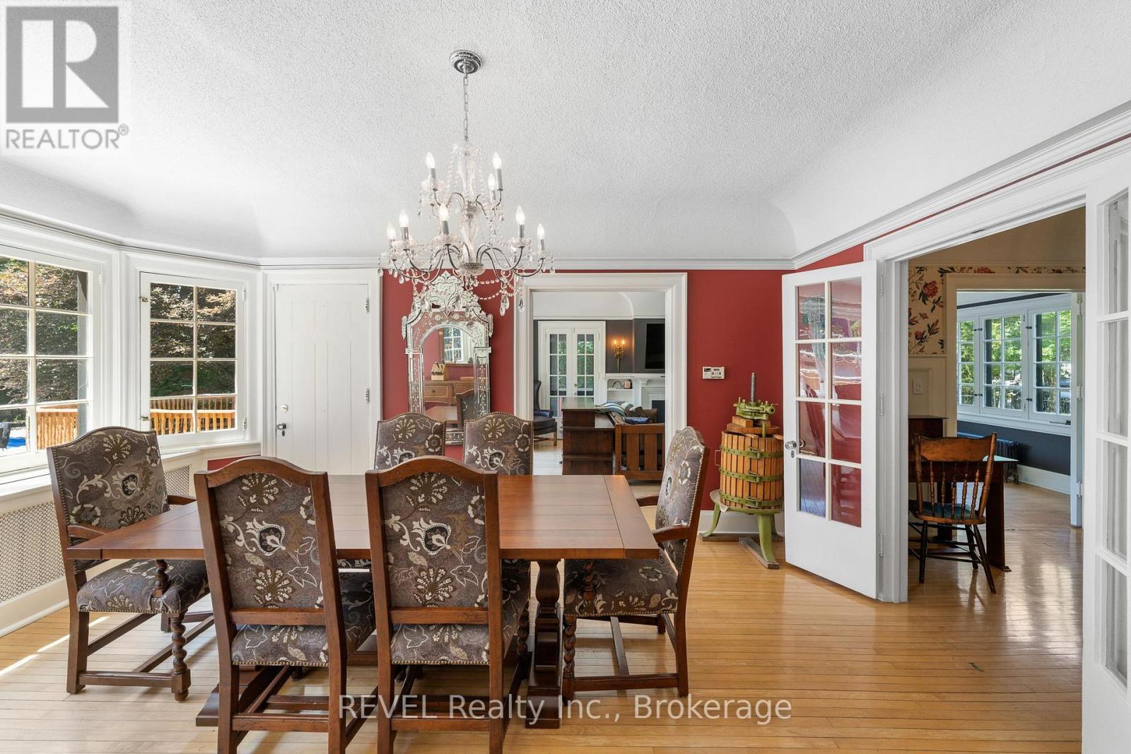 166 Queen Street, Niagara-On-The-Lake, Ontario  L0S 1J0 - Photo 13 - X12313748