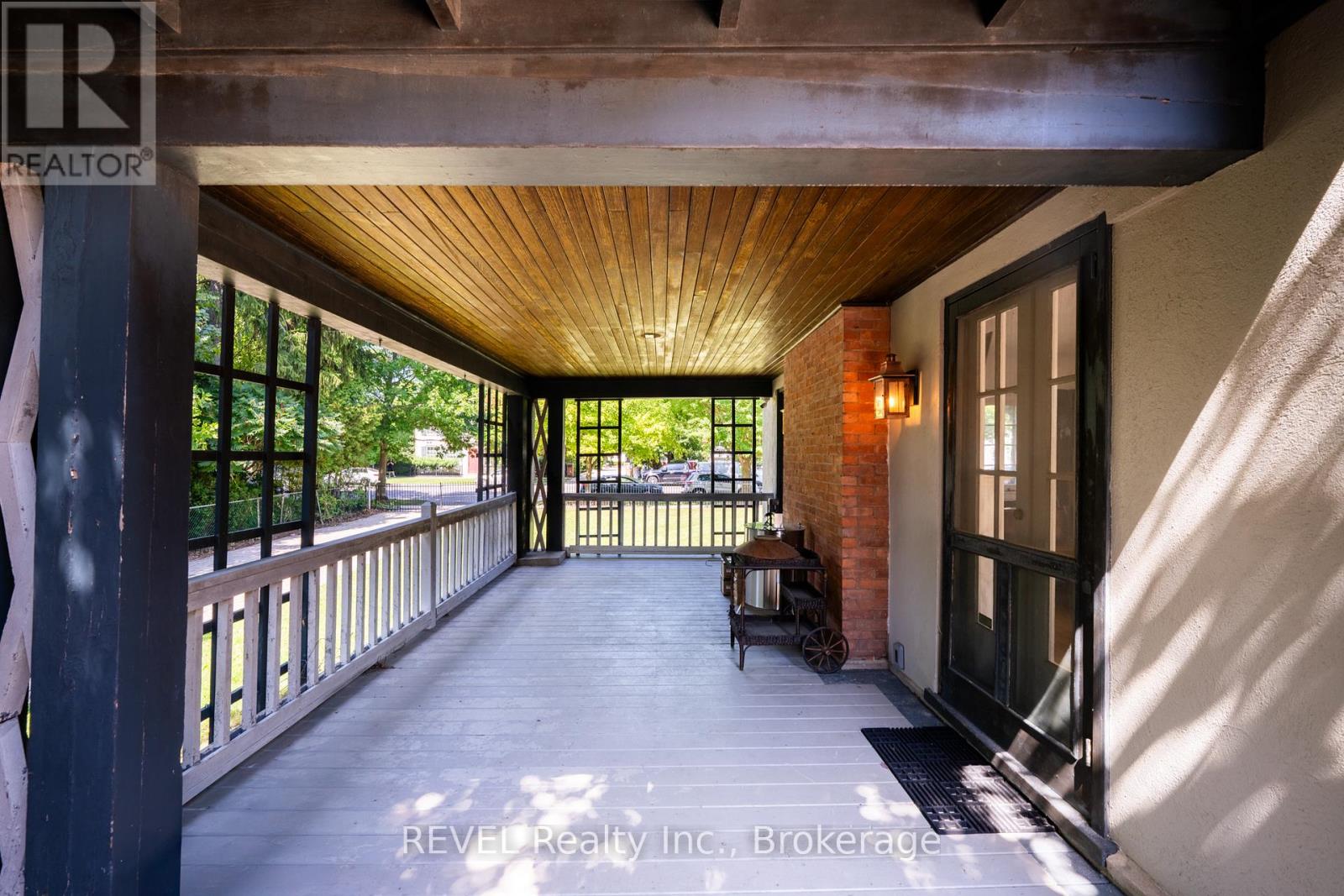 166 Queen Street, Niagara-On-The-Lake, Ontario  L0S 1J0 - Photo 41 - X12313748