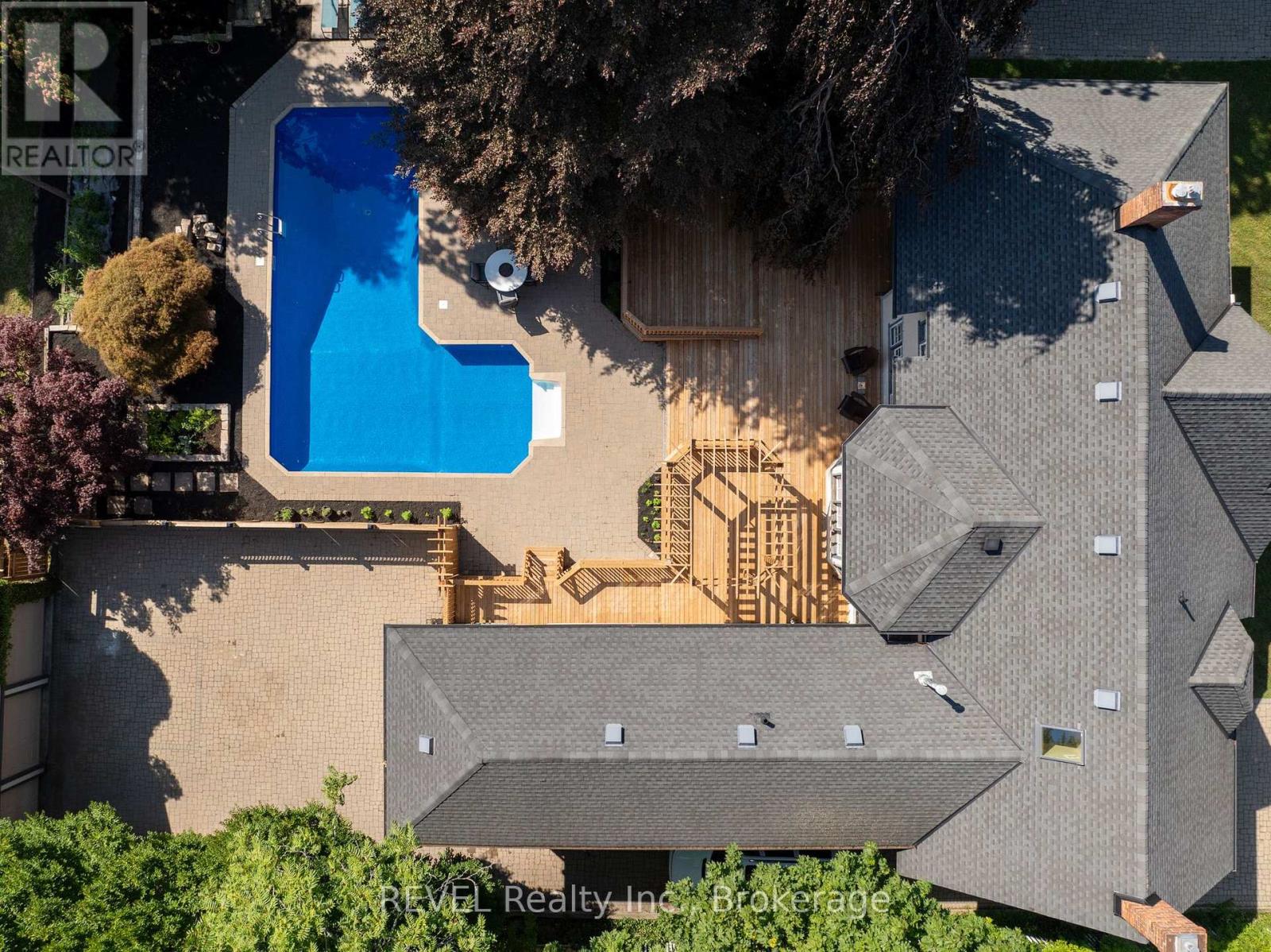 166 Queen Street, Niagara-On-The-Lake, Ontario  L0S 1J0 - Photo 46 - X12313748