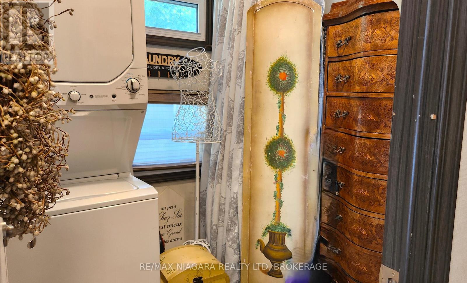 246 - 8845 Lundy's Lane, Niagara Falls, Ontario  L2H 1H5 - Photo 9 - X12315316