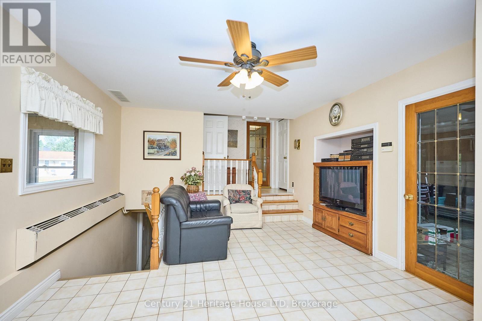 2229 Houck Crescent, Fort Erie, Ontario  L2A 5M4 - Photo 13 - X12316017