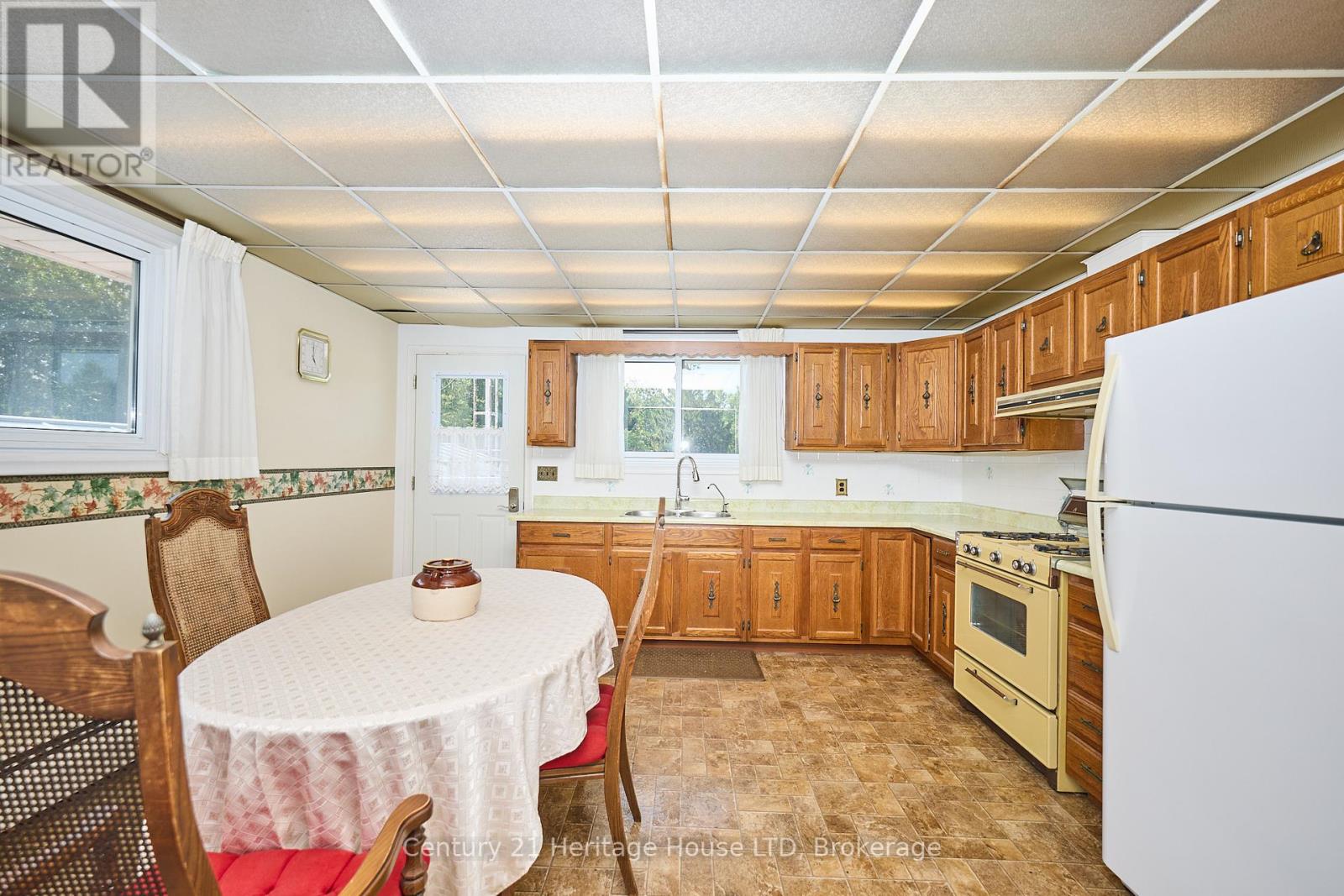 2229 Houck Crescent, Fort Erie, Ontario  L2A 5M4 - Photo 21 - X12316017