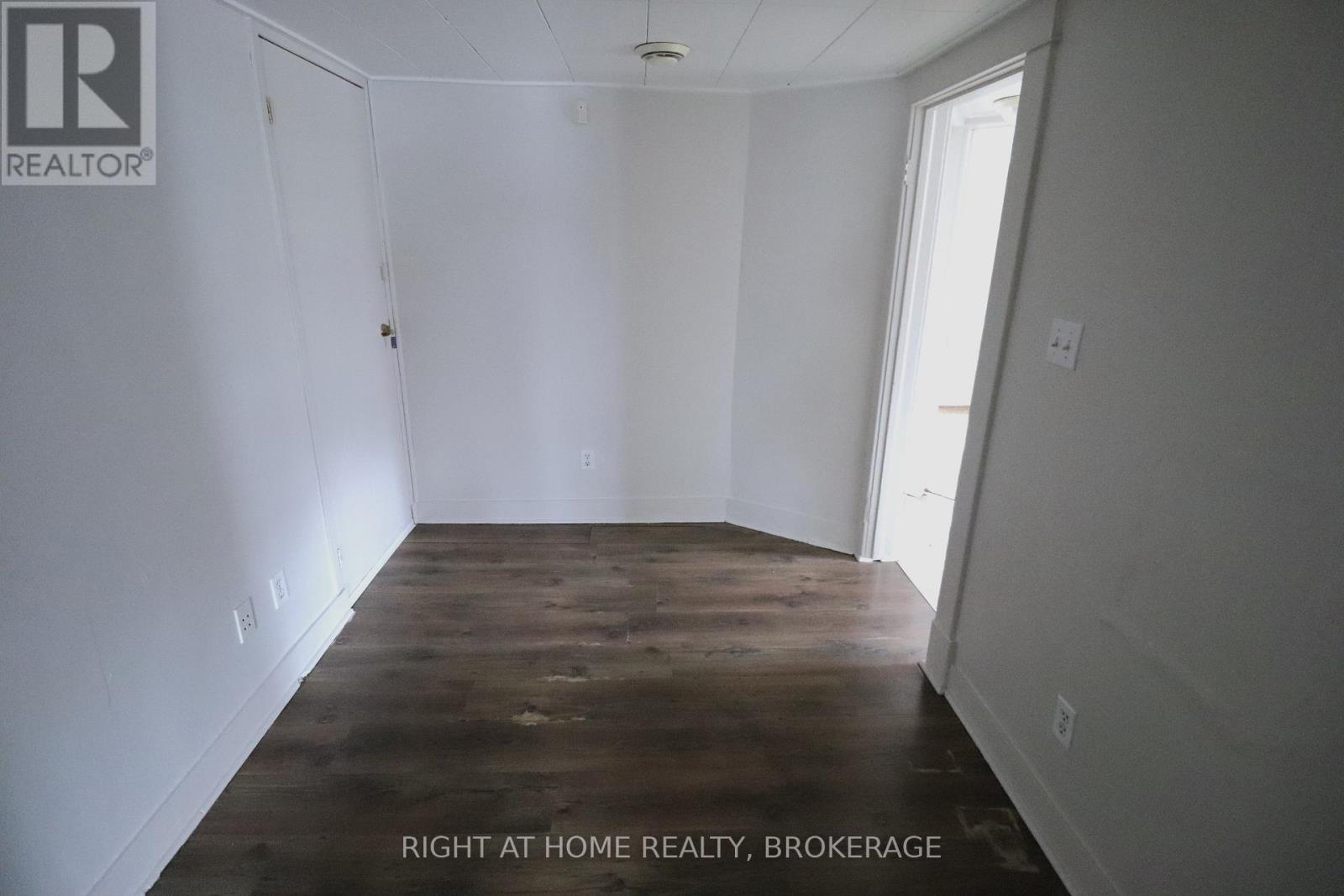 36 Nickel Street, Port Colborne, Ontario  L3K 1B2 - Photo 10 - X12316262