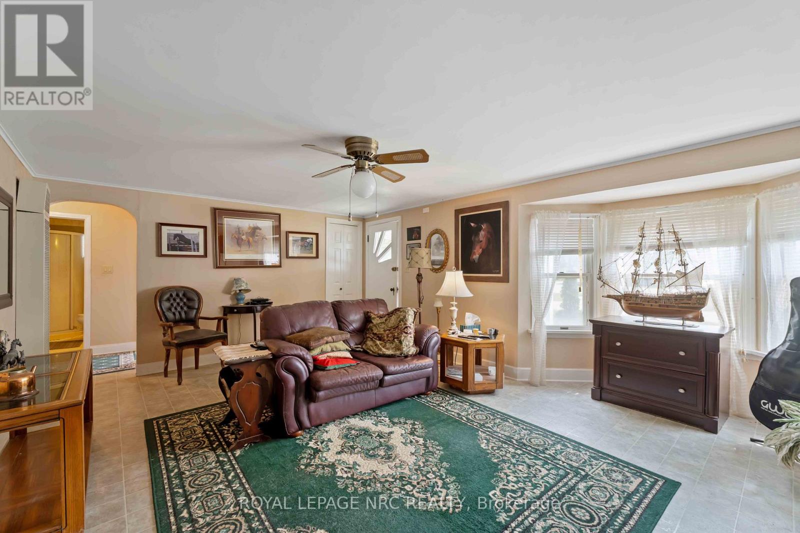 2964 Hyman Avenue, Fort Erie, Ontario  L0S 1N0 - Photo 10 - X12319641