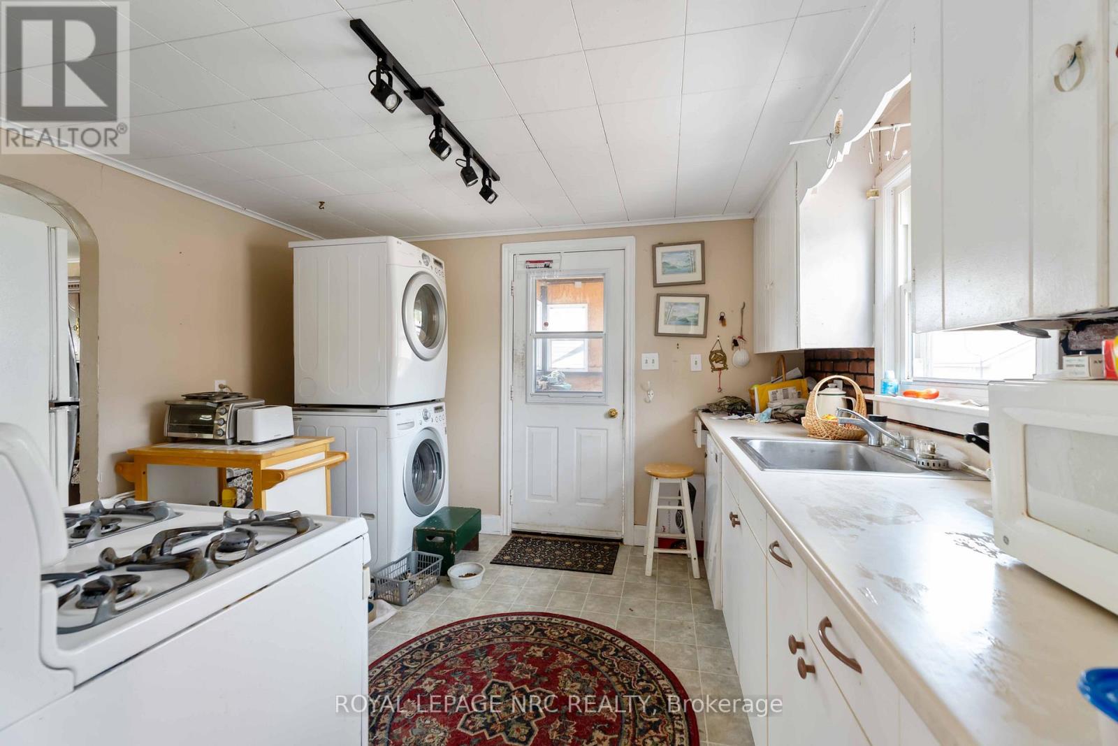 2964 Hyman Avenue, Fort Erie, Ontario  L0S 1N0 - Photo 16 - X12319641