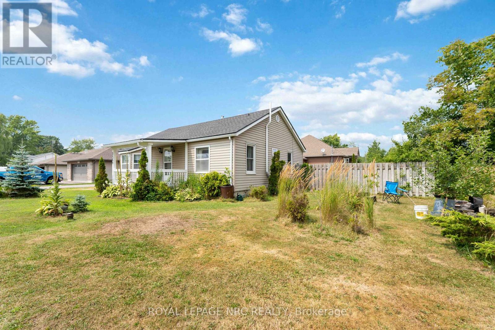 2964 Hyman Avenue, Fort Erie, Ontario  L0S 1N0 - Photo 3 - X12319641