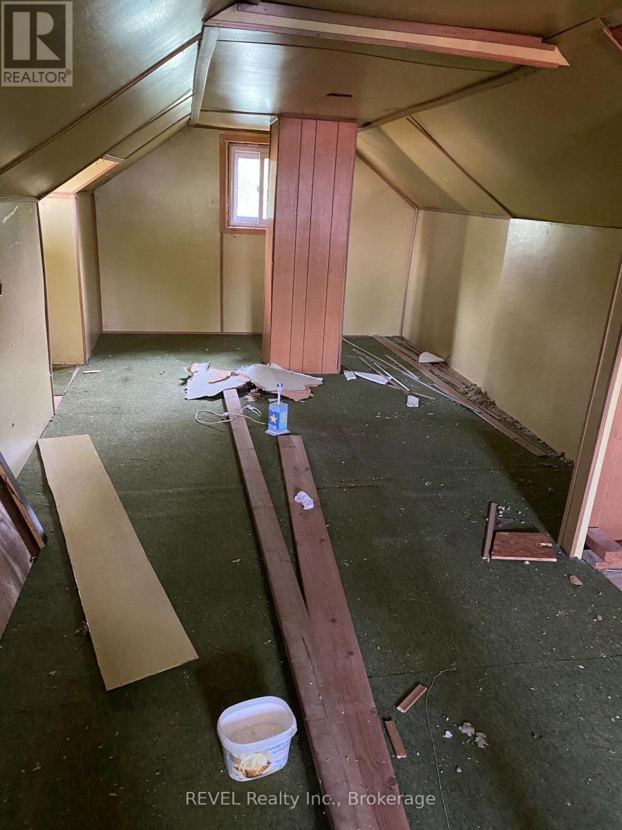 248 High Street, Fort Erie, Ontario  L2A 3R3 - Photo 11 - X12320242