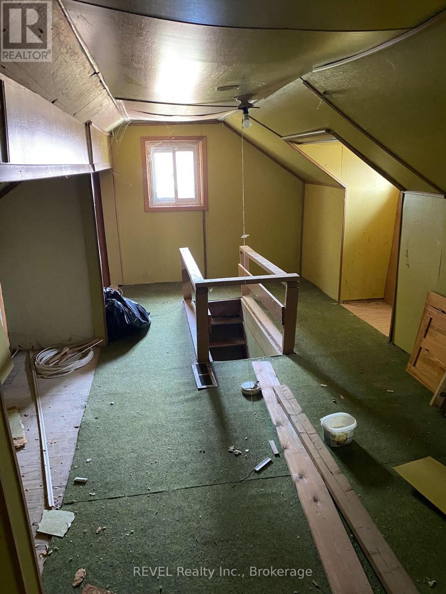 248 High Street, Fort Erie, Ontario  L2A 3R3 - Photo 12 - X12320242