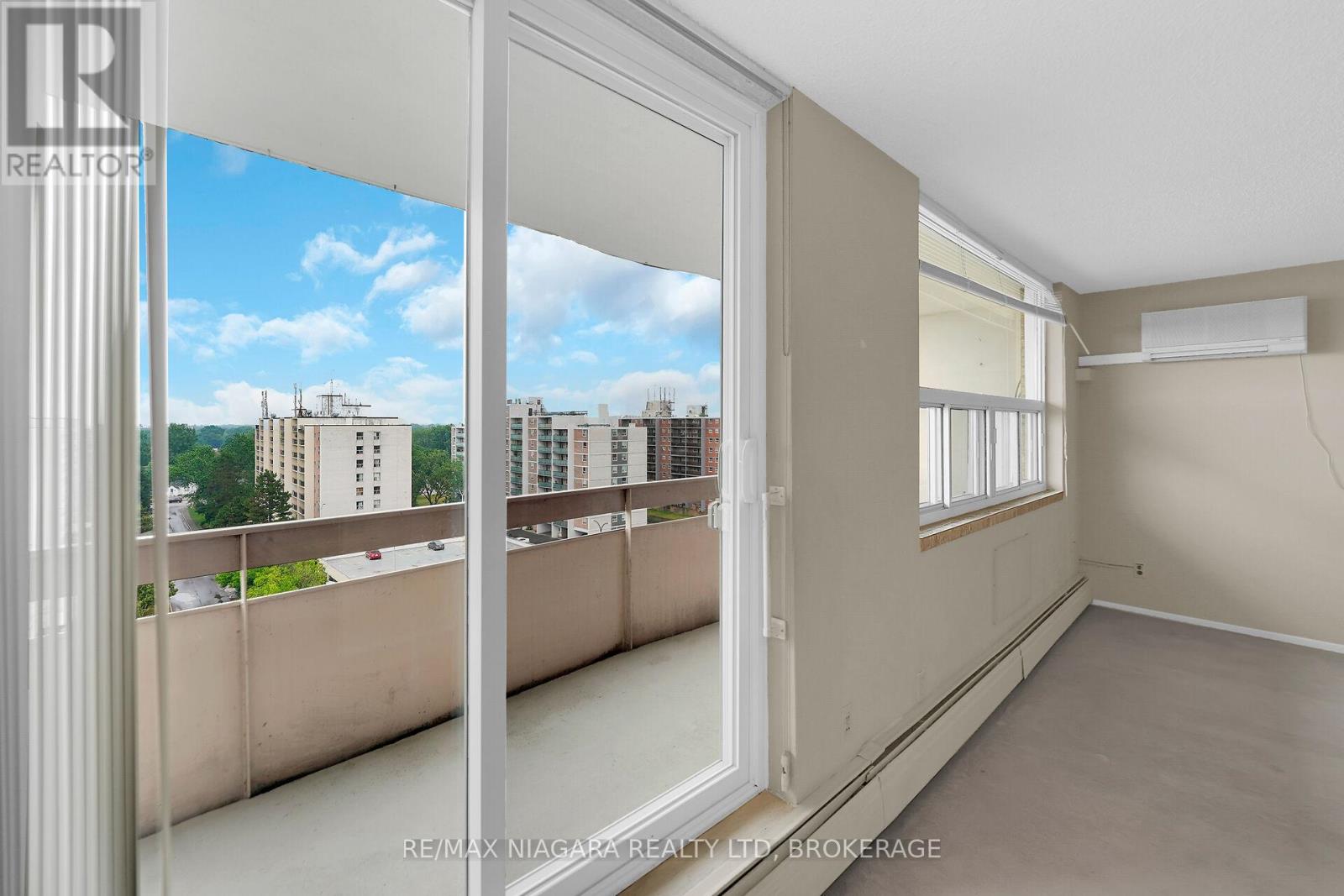 1003 - 365 Geneva Street, St. Catharines, Ontario  L2N 5S7 - Photo 12 - X12321275