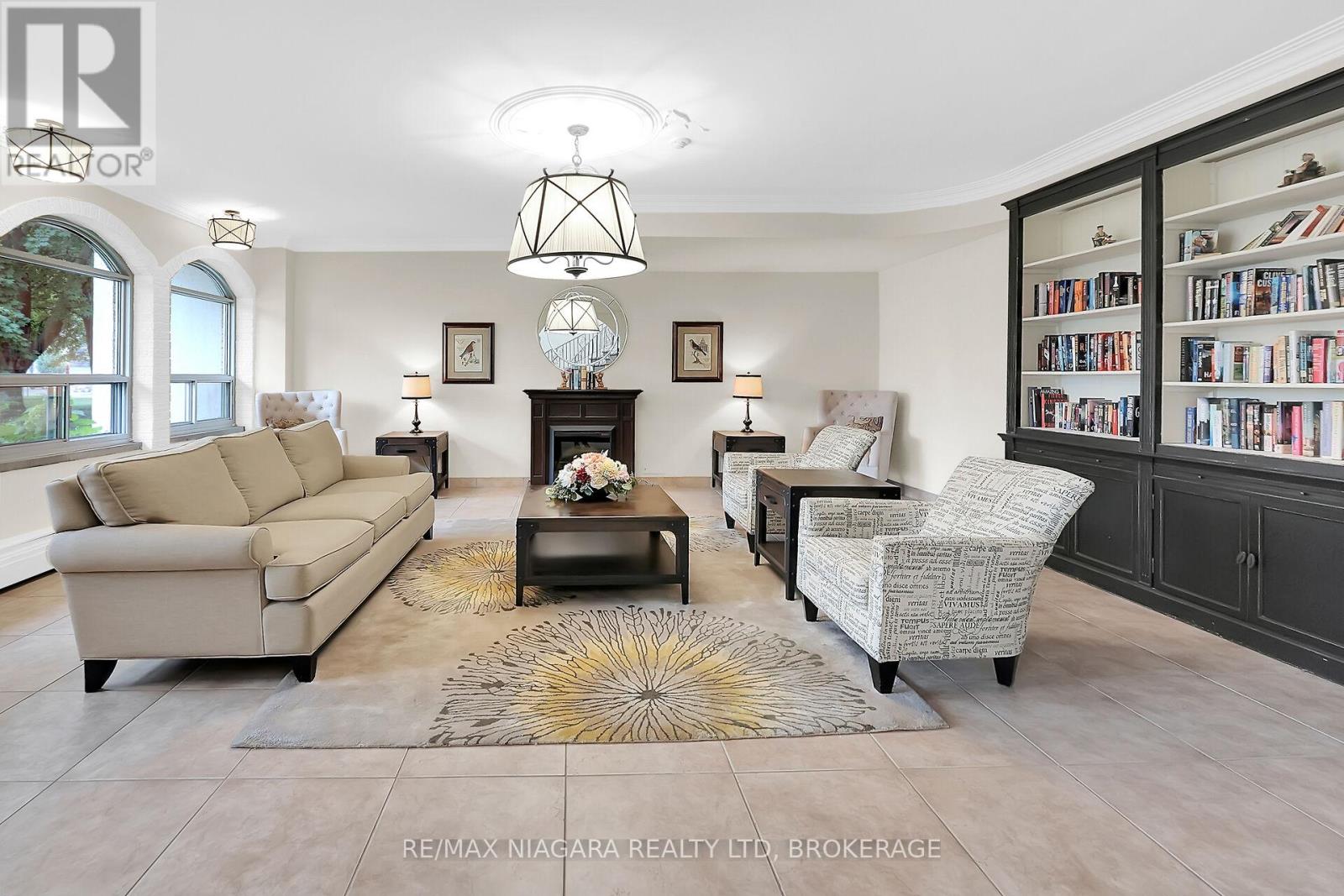 1003 - 365 Geneva Street, St. Catharines, Ontario  L2N 5S7 - Photo 3 - X12321275