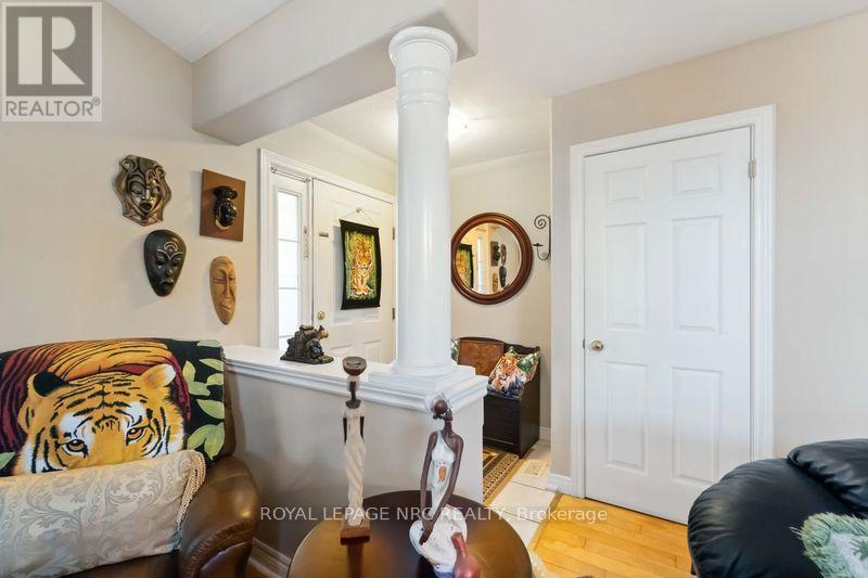 5349 Beaver Valley Way, Niagara Falls, Ontario  L2H 3K4 - Photo 11 - X12322680