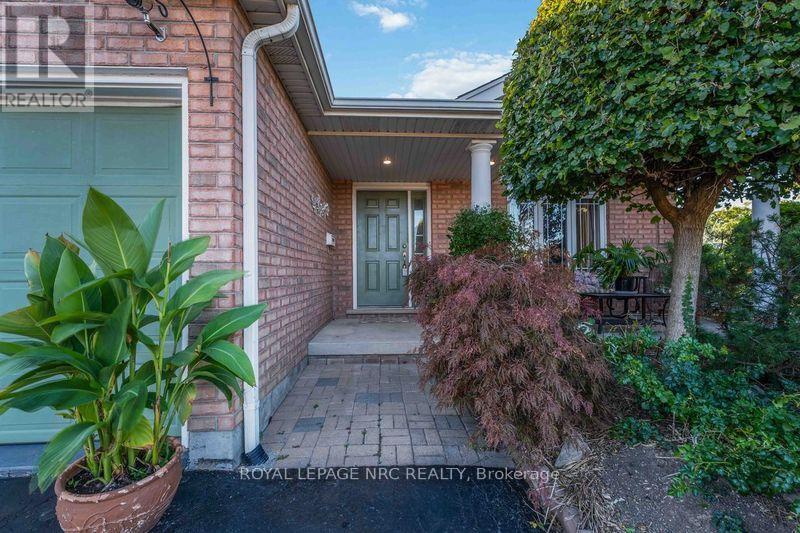 5349 Beaver Valley Way, Niagara Falls, Ontario  L2H 3K4 - Photo 7 - X12322680