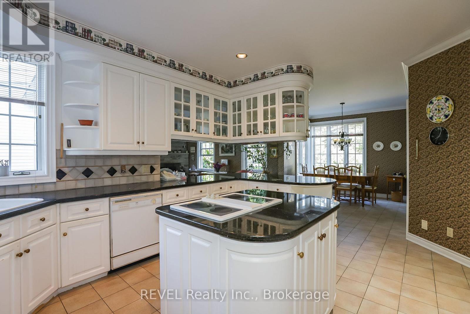 411 Victoria Street, Niagara-On-The-Lake, Ontario  L0S 1J0 - Photo 16 - X12322733