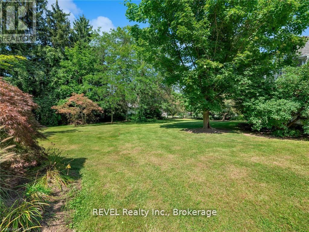 411 Victoria Street, Niagara-On-The-Lake, Ontario  L0S 1J0 - Photo 48 - X12322733